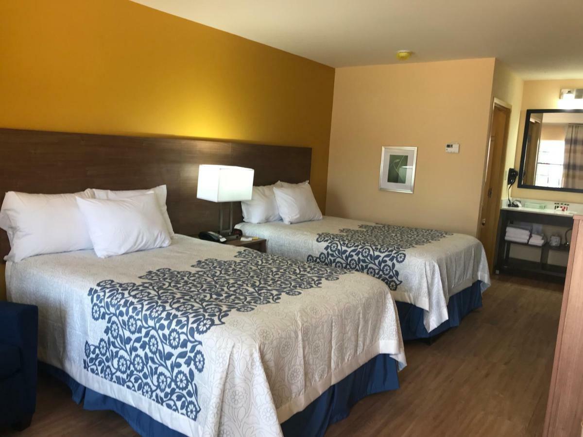 Days Inn By Wyndham Batesville Exterior foto