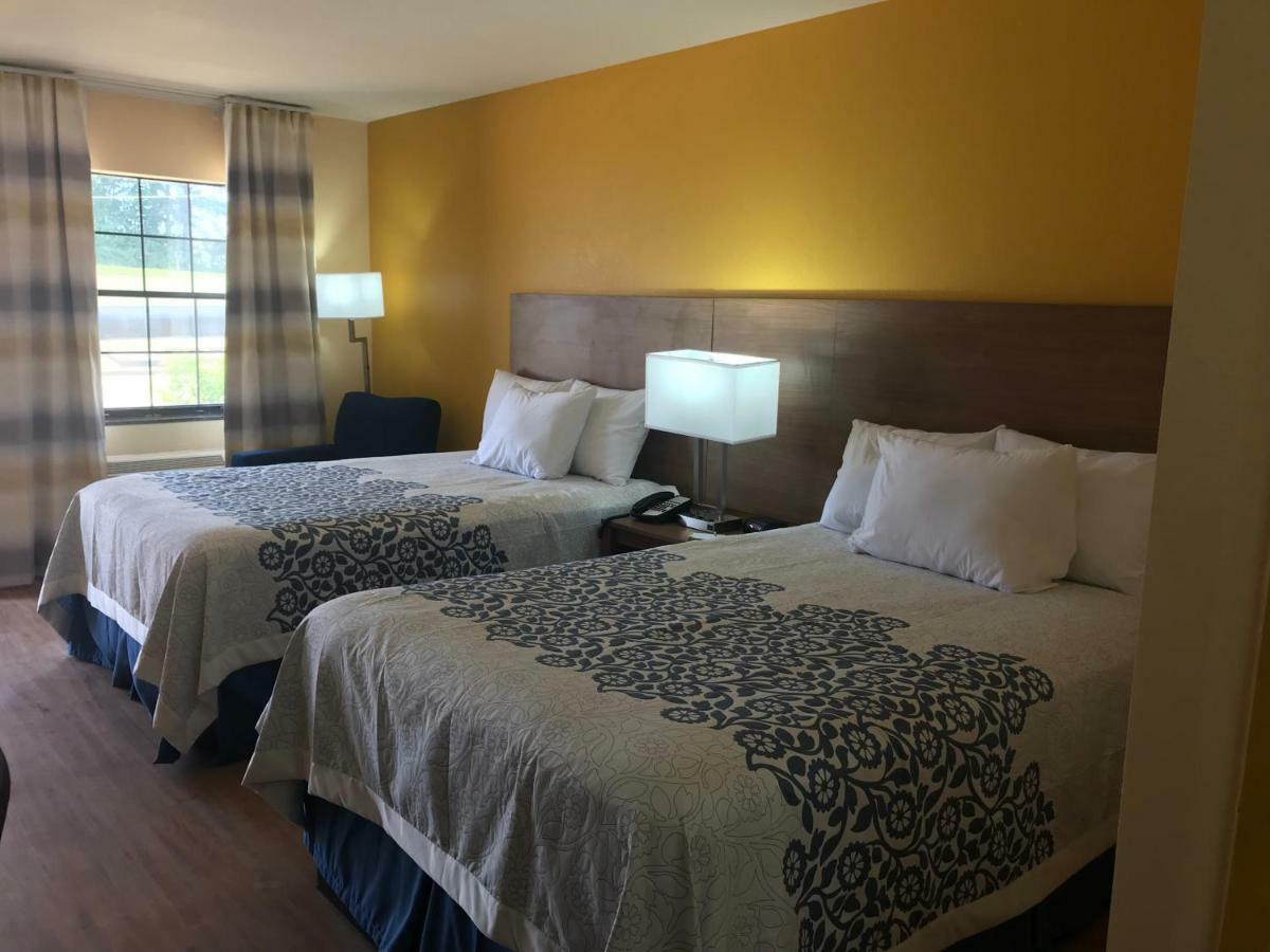 Days Inn By Wyndham Batesville Exterior foto